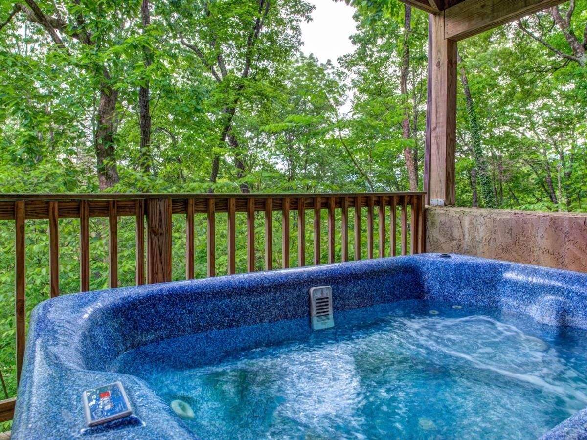 Great Expectations, 3 Bedrooms, Fireplace, Pool Table, Hot Tub, Sleeps 10 Gatlinburg Luaran gambar